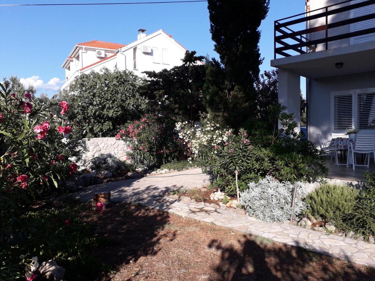 Holiday Home Novalja Bagian luar foto